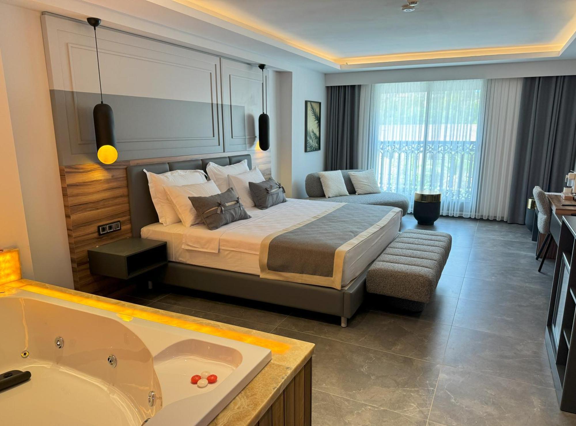 Telmessos City Hotel- Adults Only Fethiye Buitenkant foto
