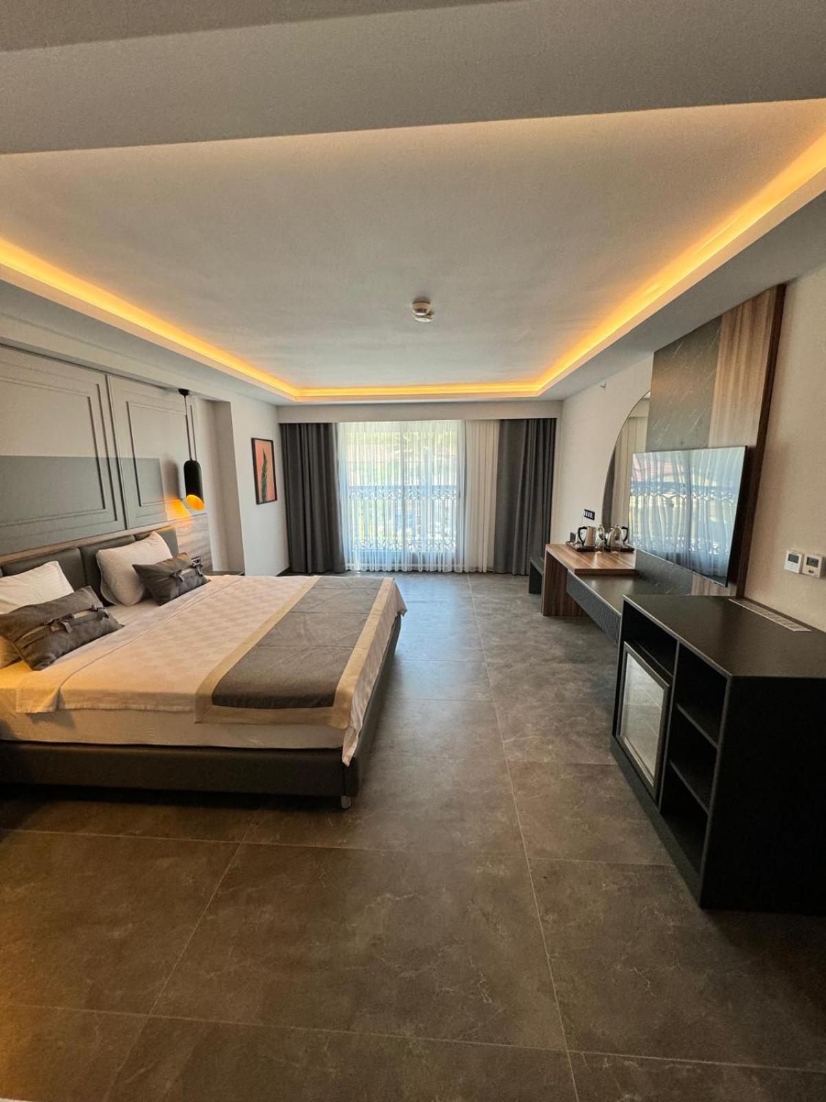 Telmessos City Hotel- Adults Only Fethiye Buitenkant foto